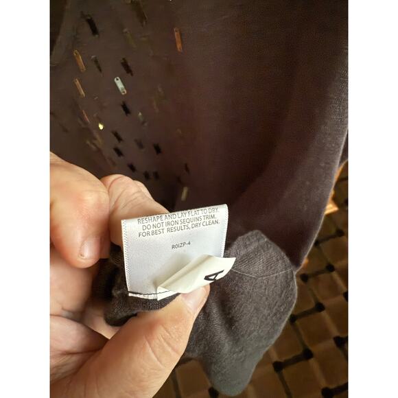 Eileen Fisher Relaxed Muted Cascading Sequin V-Neck T-Shirt Sz. S - Picture 2 of 6